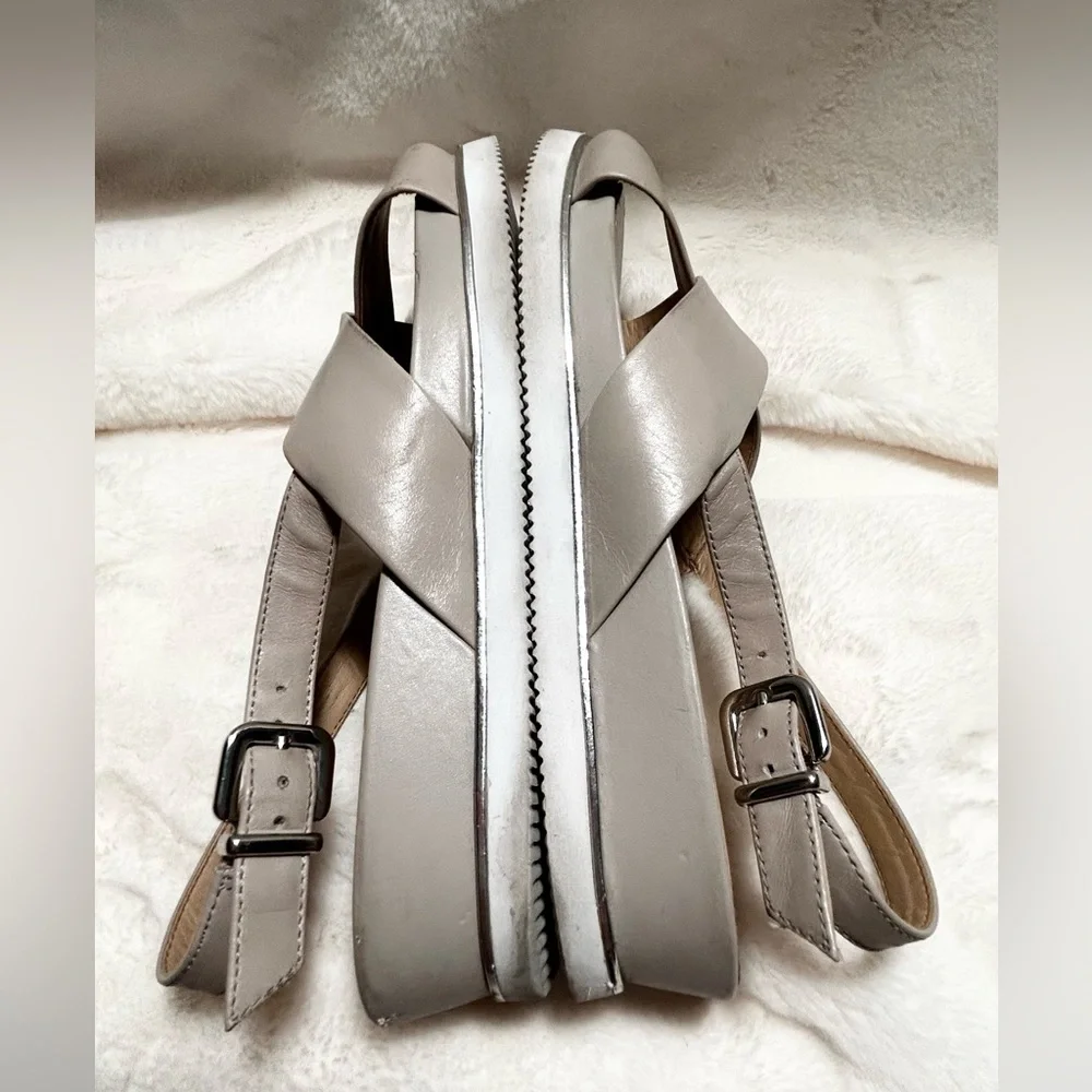 WOMENS SIZE 9.5M TAUPE/LIGHT GRAY ANTONIO MELANI SANDALS